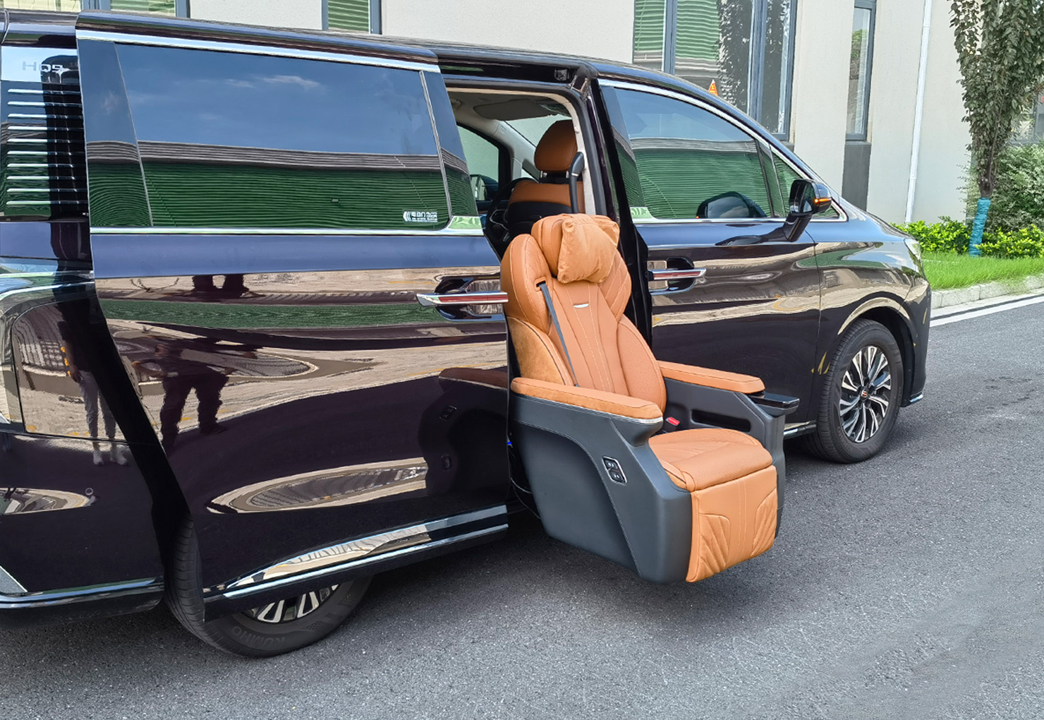 SLIFT Pro V1 福祉座椅